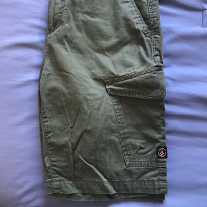 Men’s Volcom shorts